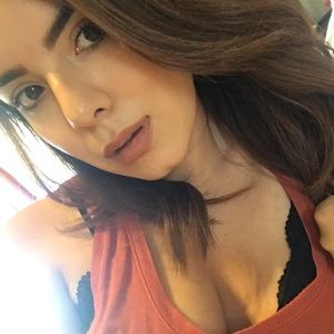 Meet your Posher, Daniella